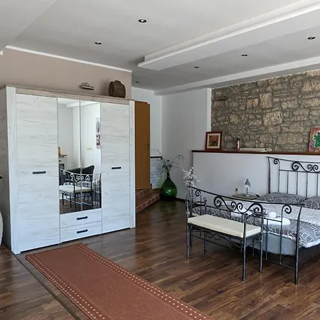 Casa Ninetta Bale